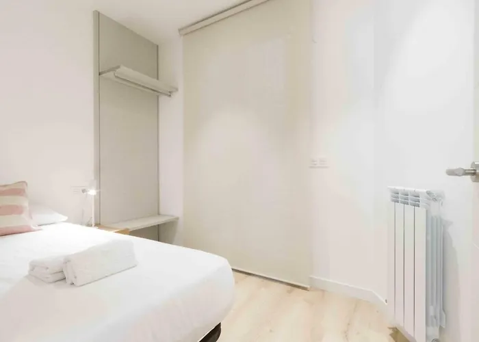 The Collection - Buen Pastor I شقة *