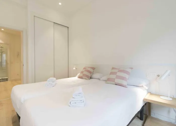 The Collection - Buen Pastor I سان سيباستيان